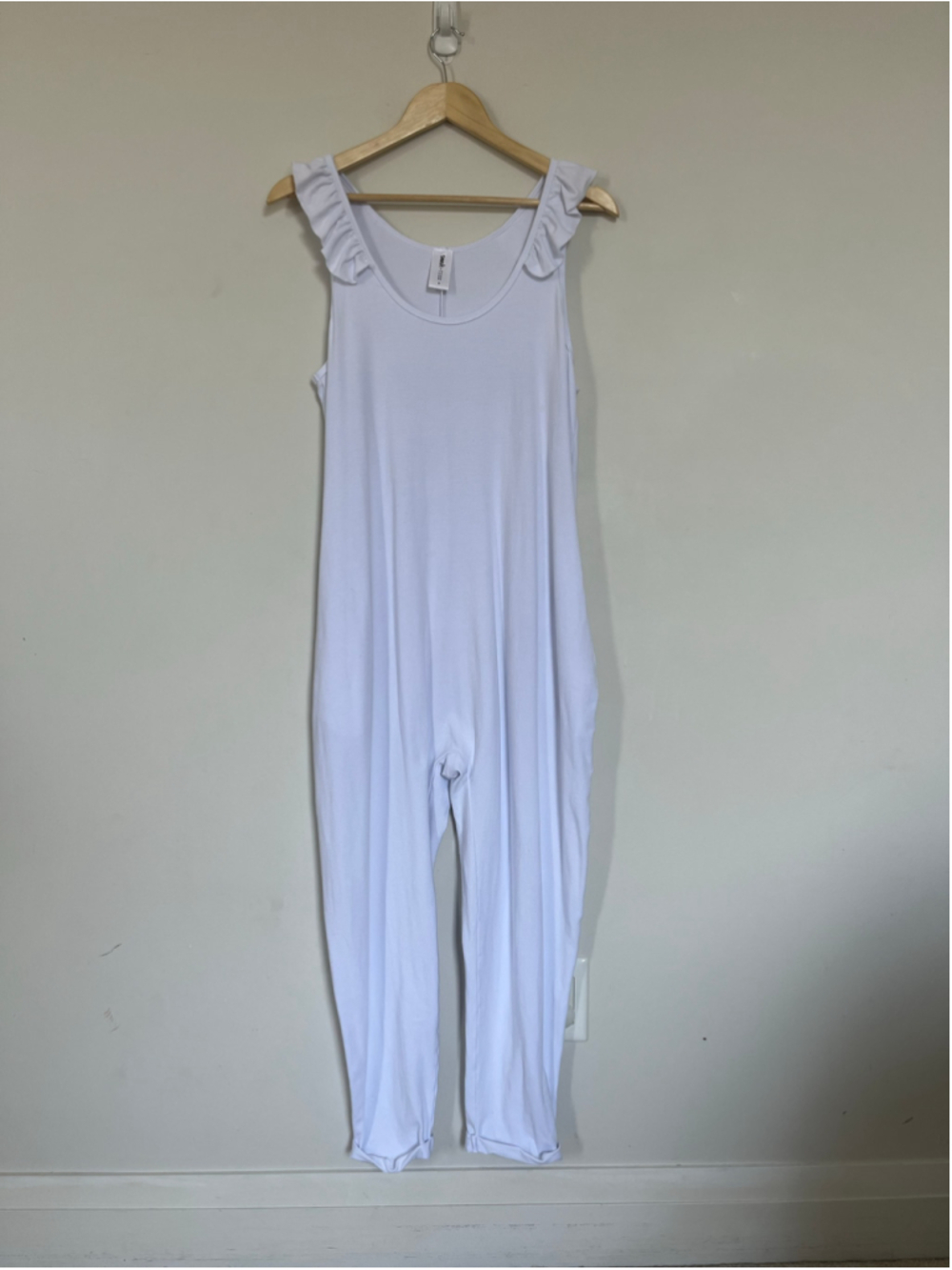 Smash + Tess White Sweetheart Ruffle Strap Jumpsuit Tank Stretchy Soft